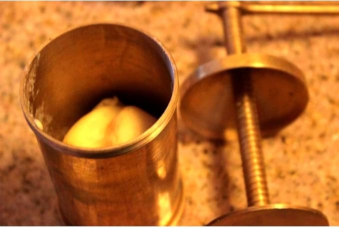 Brass Sevanazhi / Chakli Press / Murukku Maker with 6 Free Jalis