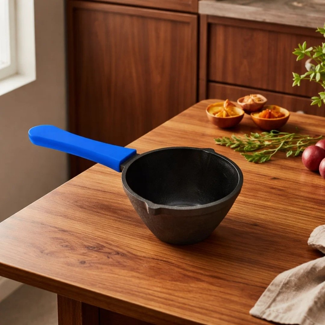 MYNAKSHA Cast Iron Tadka Pan | Fry Pan | Loha | Lokhand | Spice Heating Pan | Vaghar Pan | Thalipu Karandi with Handle (Black_4 inch)