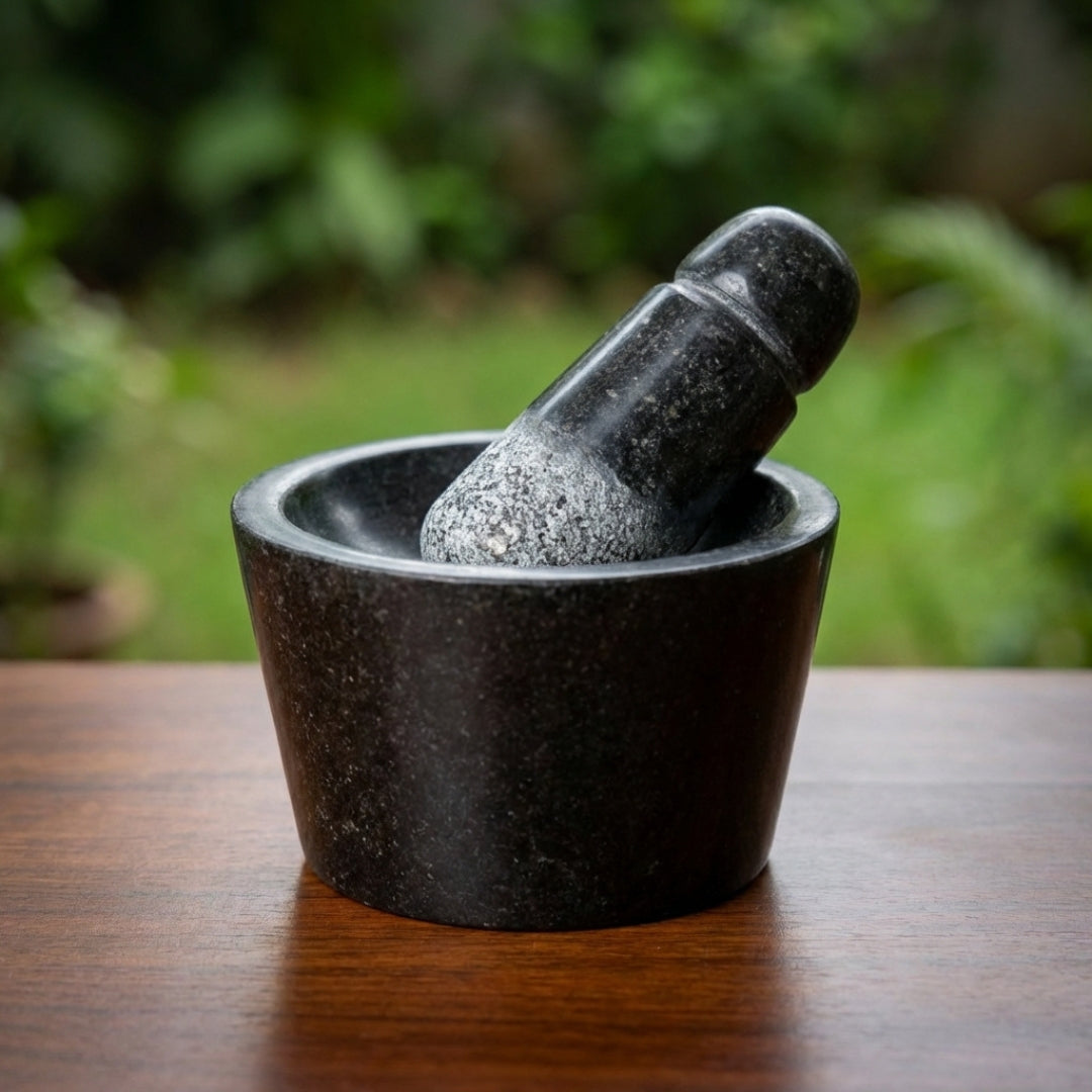 Traditional Black Stone Polished Attukal for Home Kitchens (B * H - 10 * 6 Inch)